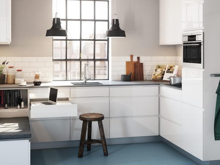 การเลือกใช้ห้องครัวสีขาวจะช่วยทำให้บรรยากาศภายในห้องครัวไม่อึดอัด เพราะว่าสีขาวจะช่วยเพิ่มความสว่างให้กับพื้นที่ภายในห้องครัว