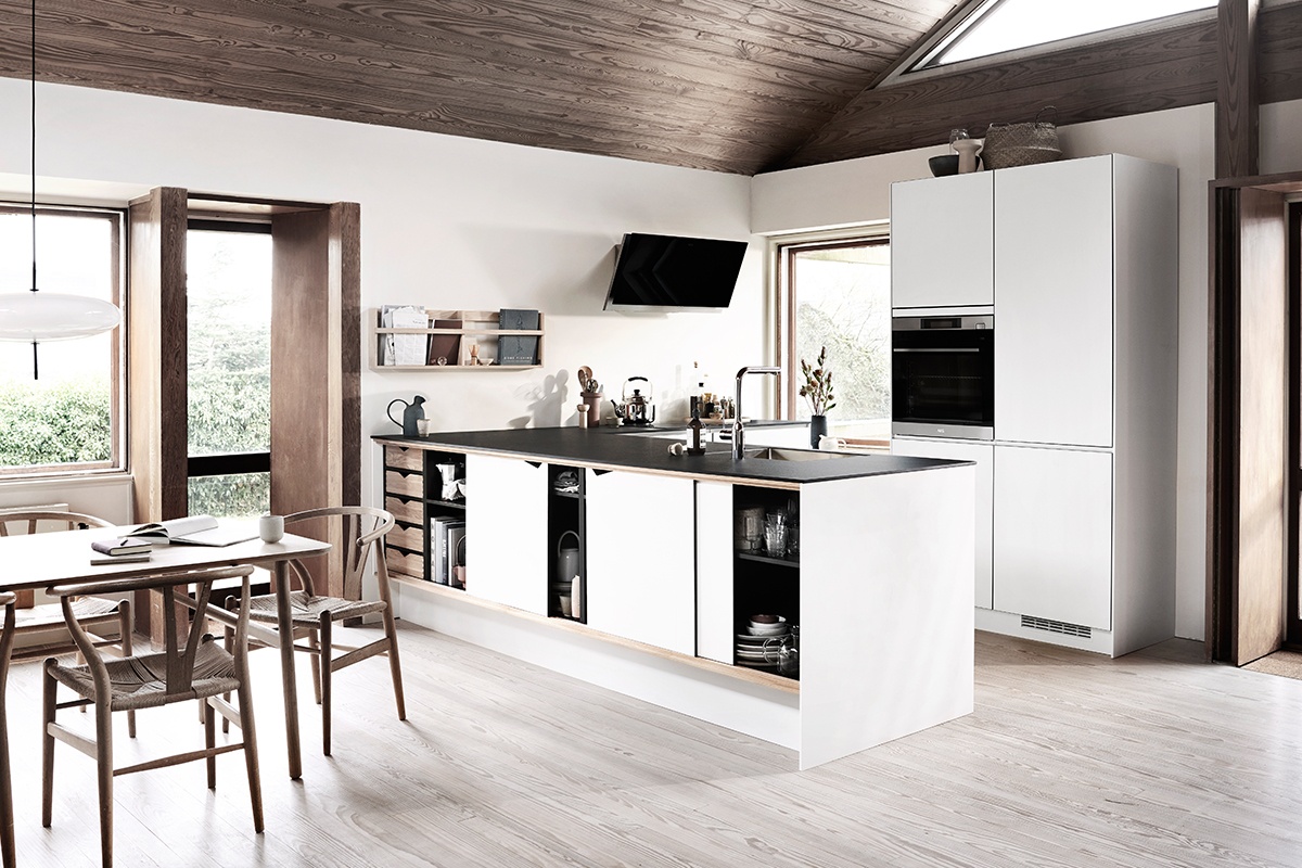 White Modern Kitchen.jpg