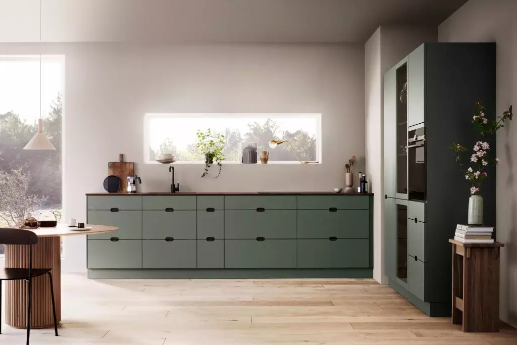 ombra green scaled