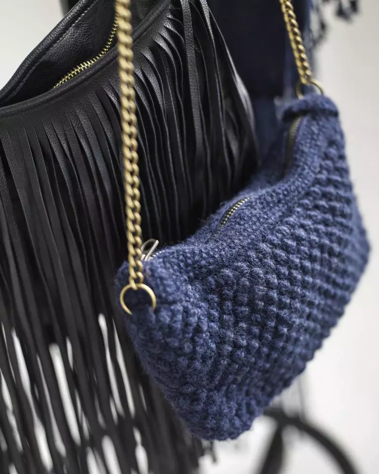 Smart Hall Detail Bags 1