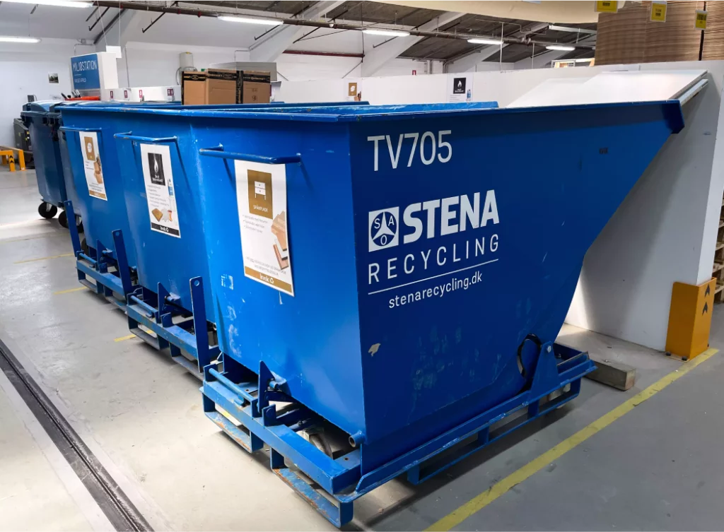 is based on fewer materials recycling and recycling